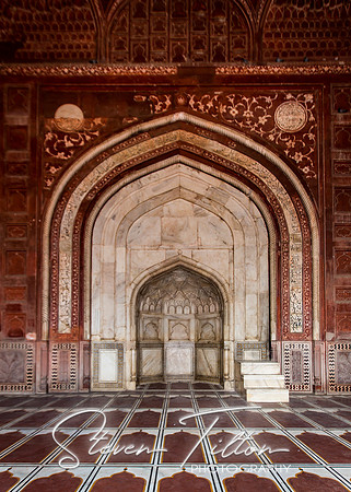 Mosque located across from The Taj Mahal.
