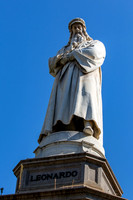 Leonardo da Vinci Statue
