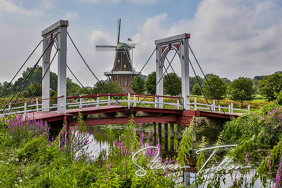 Windmill Island Gardens