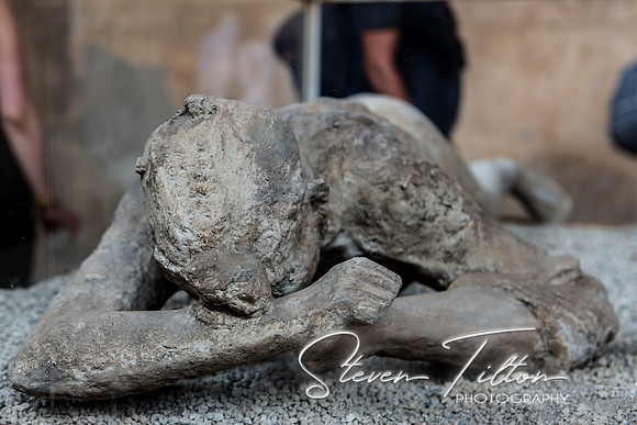 Pompei Cast of a woman