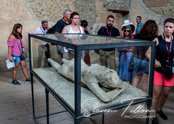 Pompei Cast of a woman