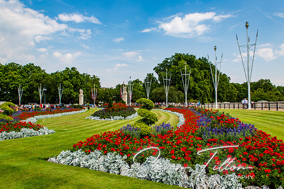 Buckingham Palace Front Gardens
