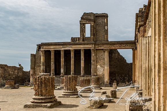 Pompeii - The Basilica