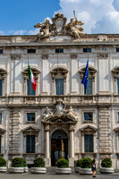 Various sights of interest walking  down the streets of Rome