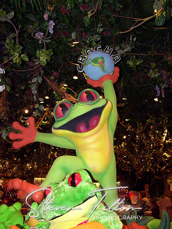 Frog Statue