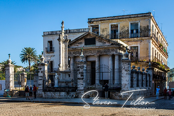 Plaza de Armas Havana Cuba