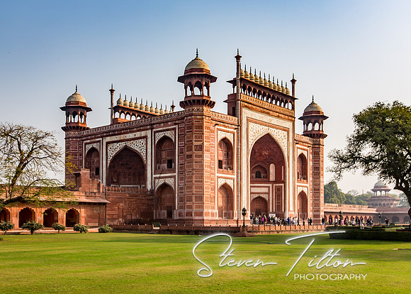 The Great Gate leading to The Taj Mahal.