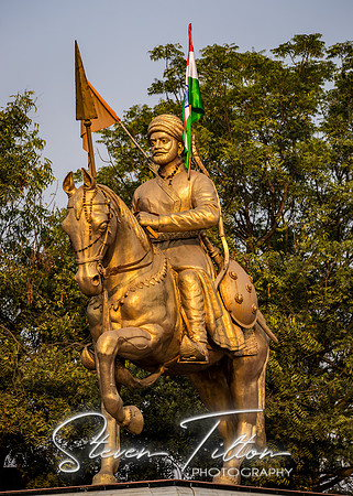 Statue of a riding soldier