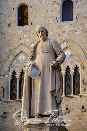 Statue of Sallustio Bandini